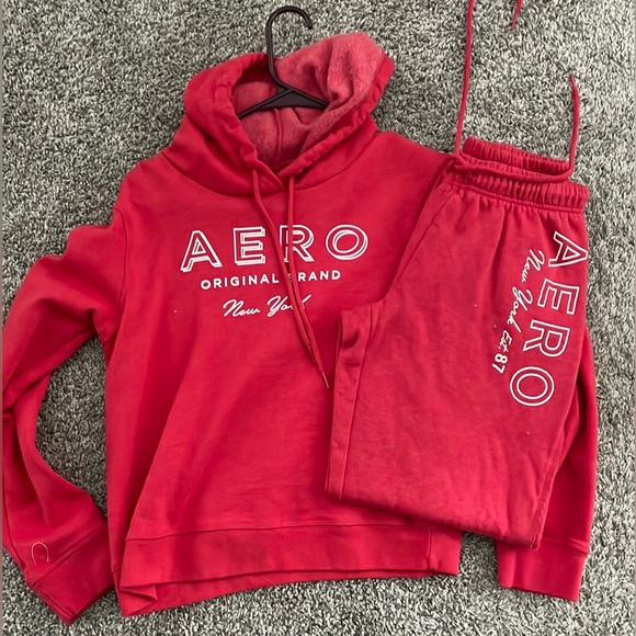 AERO SWEAT PANTS AND SWEATER SET - Picture 1 of 1
